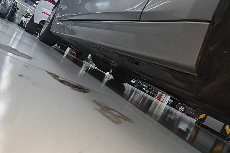 Used BMW 3 Series 2018 320Li Fashion Model Right Side Sill