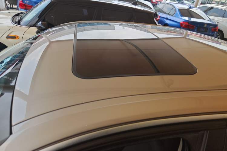 Used BMW 3 Series 2018 320Li Fashion Model Roof