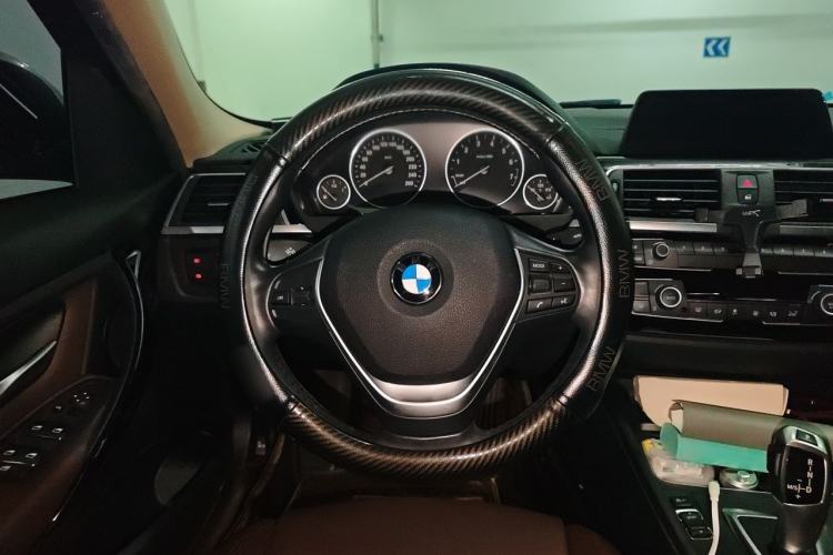 Used BMW 3 Series 2018 320Li Fashion Model Steering Wheel