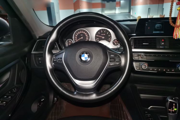 Used BMW 3 Series 2018 318Li Steering Wheel