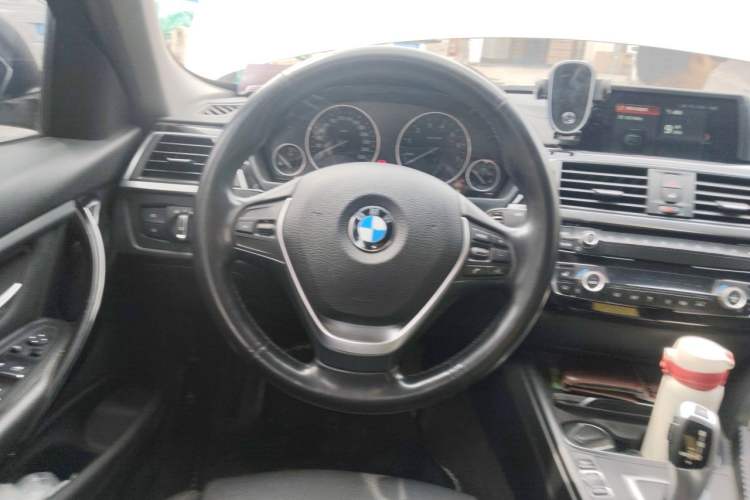 Used BMW 3 Series 2018 320Li xDrive Fashion Model Steering Wheel