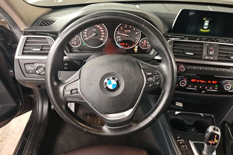 Used BMW 3 Series 2018 320Li Fashion Model Steering Wheel