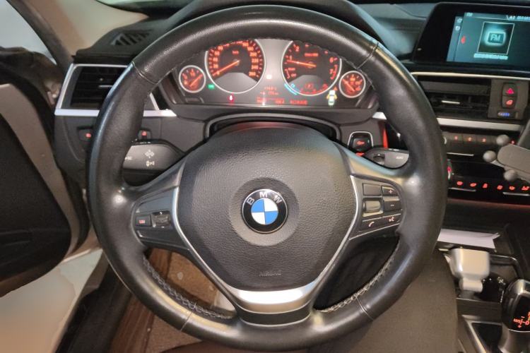 Used BMW 3 Series 2018 320Li Fashion Model Steering Wheel