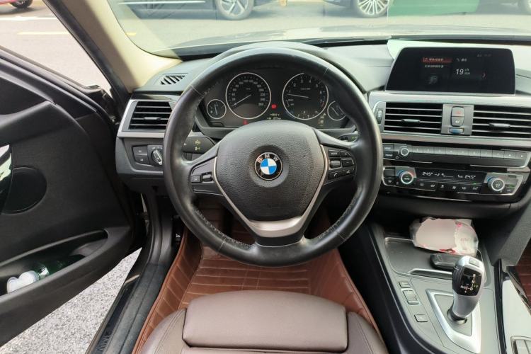 Used BMW 3 Series 2018 320Li Fashion Model Steering Wheel