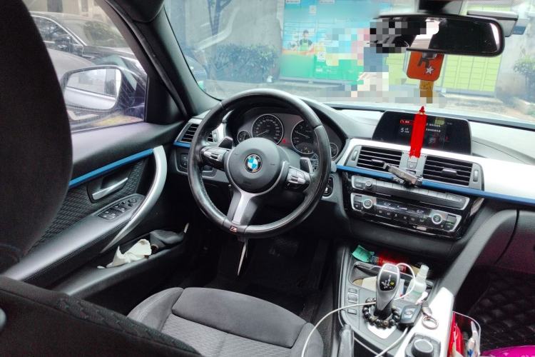 Used BMW 3 Series 2018 320i M Sport Package Steering Wheel
