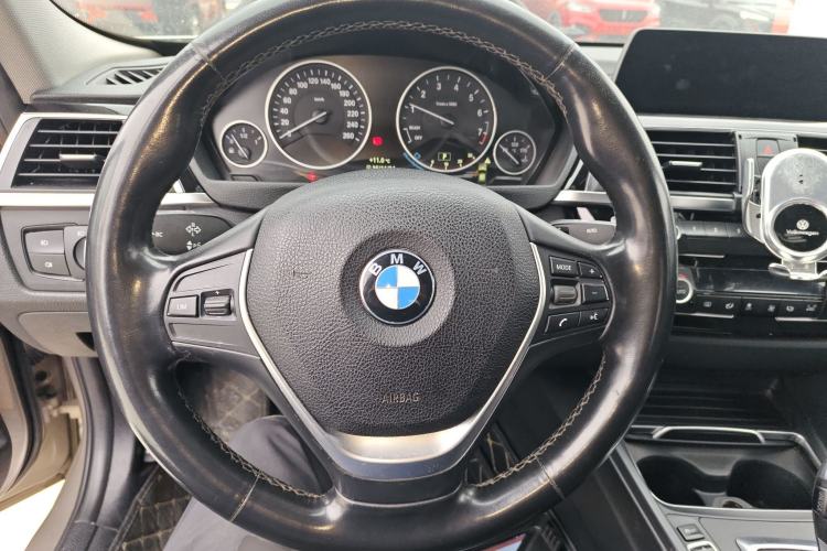 Used BMW 3 Series 2018 318Li Steering Wheel
