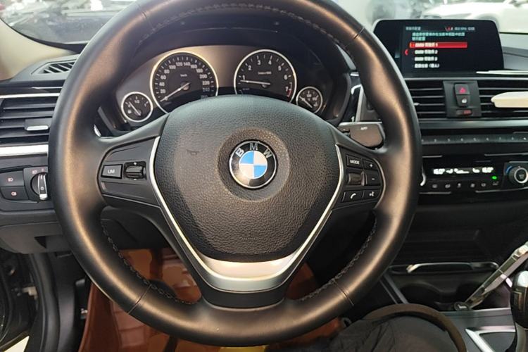 Used BMW 3 Series 2018 320Li Fashion Model Steering Wheel