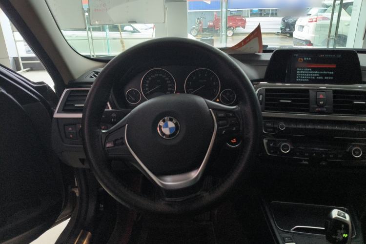 Used BMW 3 Series 2018 320Li Fashion Model Steering Wheel
