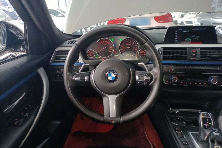 Used BMW 3 Series 2018 320i M Sport Package Steering Wheel