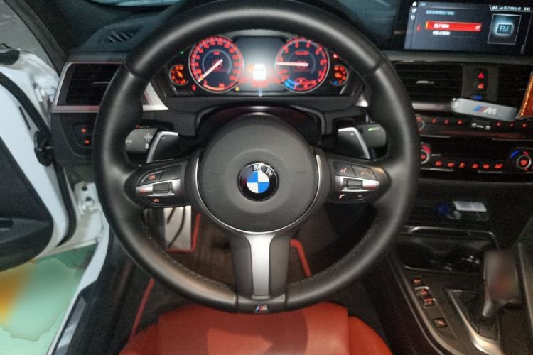 Used BMW 3 Series 2018 330i M Sport Night Edition Steering Wheel