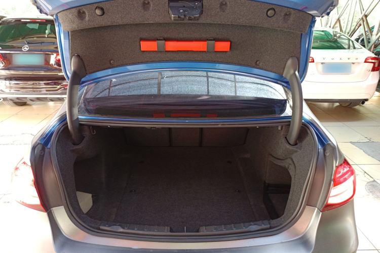 Used BMW 3 Series 2018 320Li M Sport Night Edition Trunk