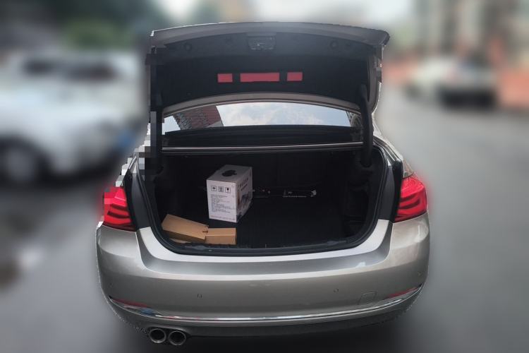 Used BMW 3 Series 2018 320Li Leading Luxury Package Trunk