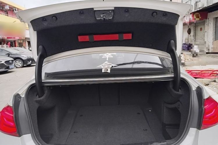 Used BMW 3 Series 2018 320Li Fashion Model Trunk