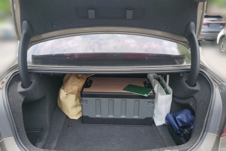 Used BMW 3 Series 2018 320Li Fashion Model Trunk