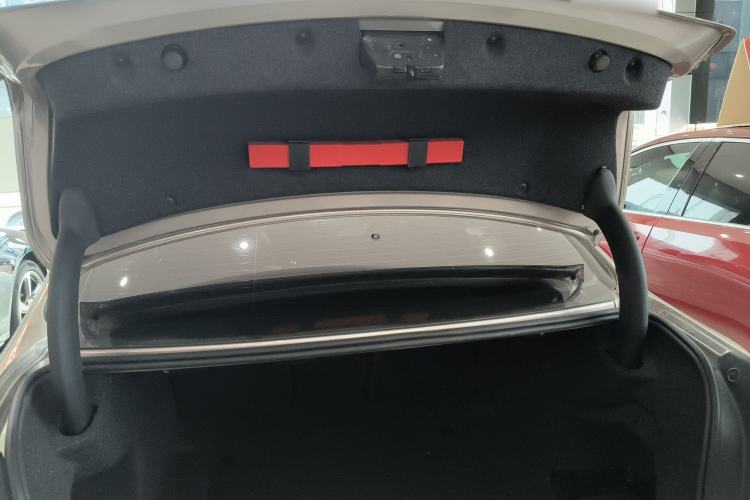 Used BMW 3 Series 2018 320Li Fashion Model Trunk