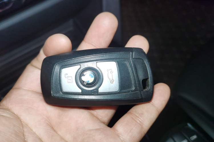 Used BMW 3 Series 2018 318Li Vehicle Key