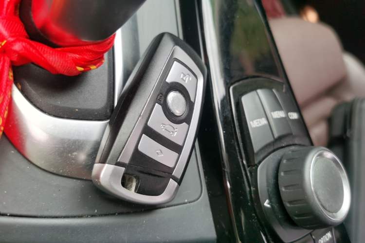 Used BMW 3 Series 2018 320Li Fashion Model Vehicle Key