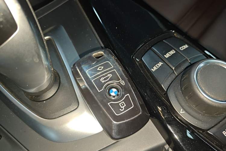 Used BMW 3 Series 2018 320Li Fashion Model Vehicle Key