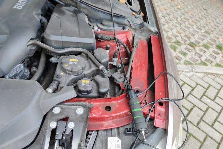 Used BMW 3 Series 2018 320Li M Sport Night Edition Engine Bay Left