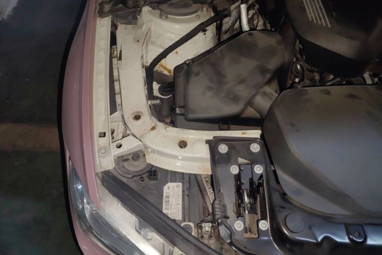 Used BMW 3 Series 2018 320i M Sport Package Engine Bay Right
