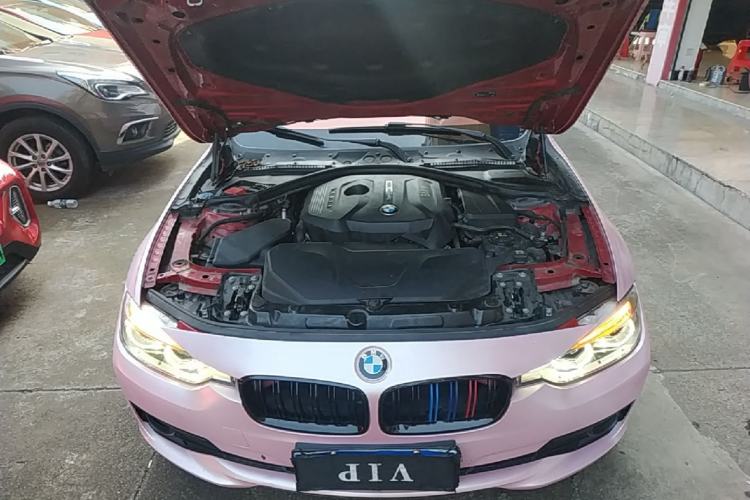 Used BMW 3 Series 2018 320Li Fashion Model Engine Bay