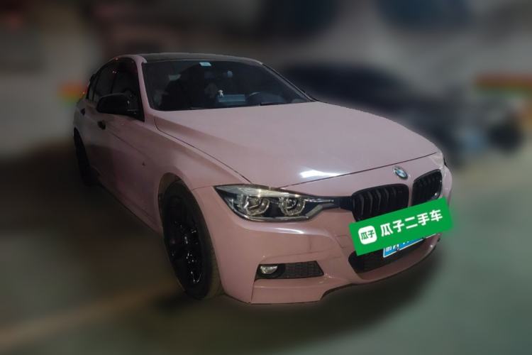 Used BMW 3 Series 2018 320i M Sport Package Front Right 45 Deg