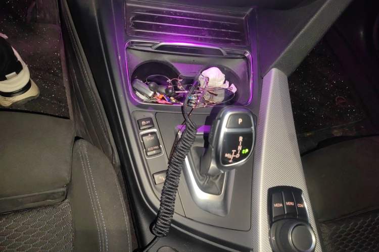 Used BMW 3 Series 2018 320i M Sport Package Gear Lever