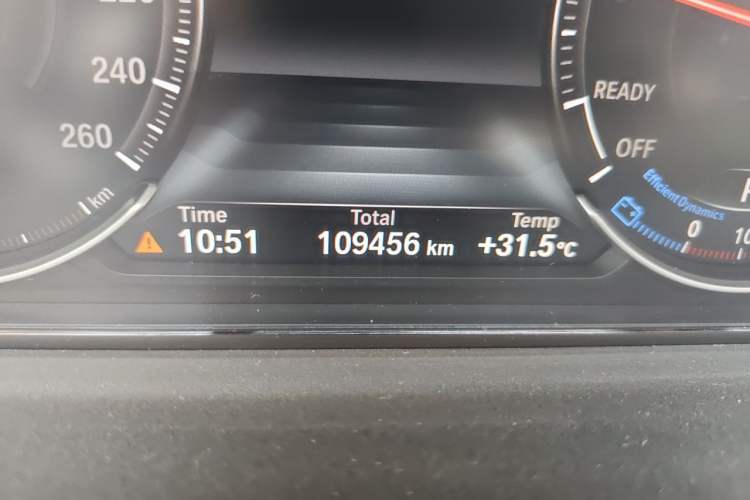 Used BMW 3 Series 2018 320Li M Sport Night Edition Odometer Close Up