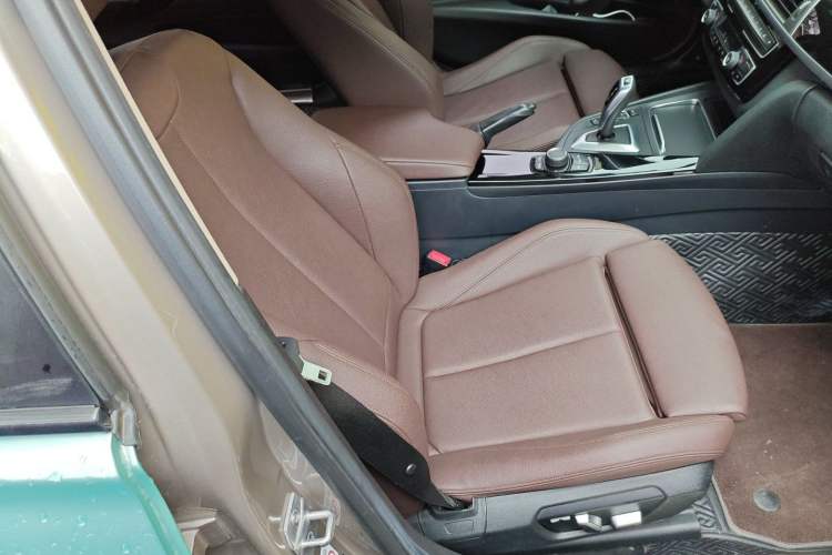 Used BMW 3 Series 2018 320Li Fashion Model Right Front Seat