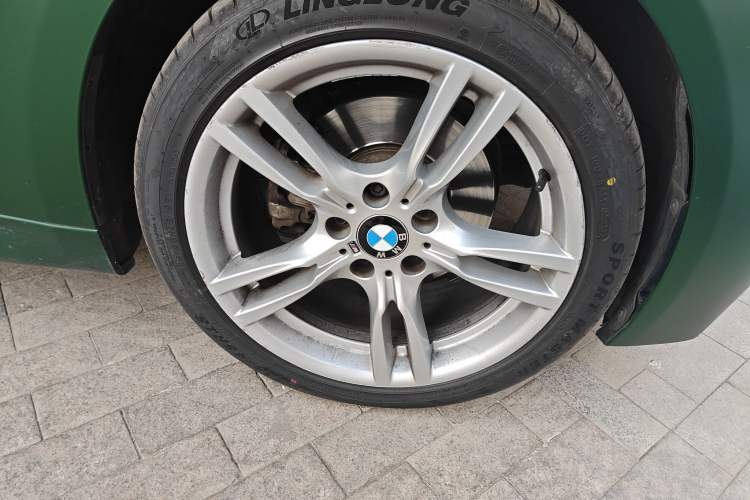 Used BMW 3 Series 2018 320Li Leading Model M Sport Package Right Front Wheel Hub