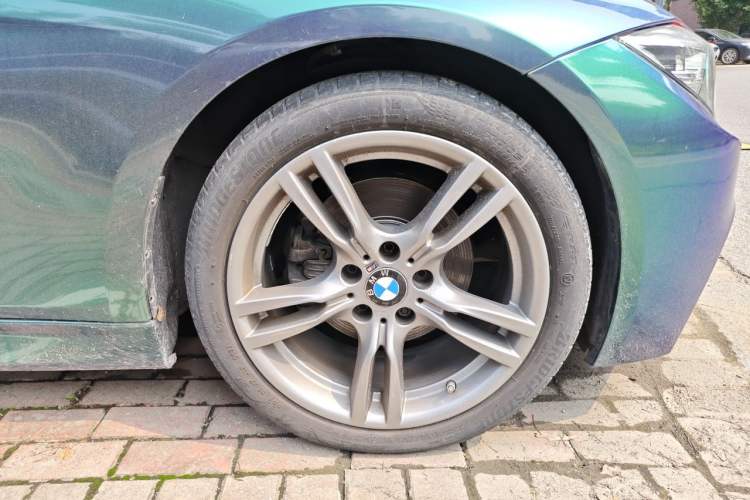 Used BMW 3 Series 2018 320Li M Sport Night Edition Right Front Wheel Hub