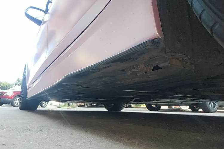 Used BMW 3 Series 2018 320Li Fashion Model Left Side Sill