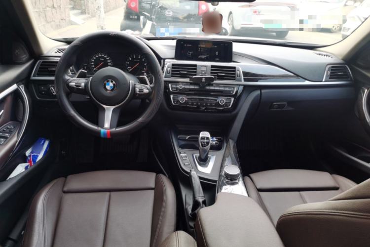 Used BMW 3 Series 2018 320Li M Sport Night Edition Center Console