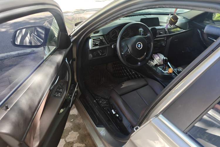 Used BMW 3 Series 2018 320Li Fashion Model Driver Seat