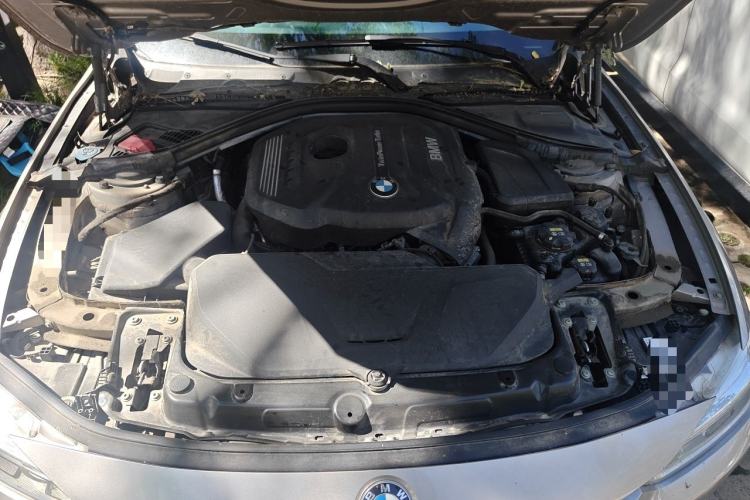 Used BMW 3 Series 2018 320Li Fashion Model Engine Bay