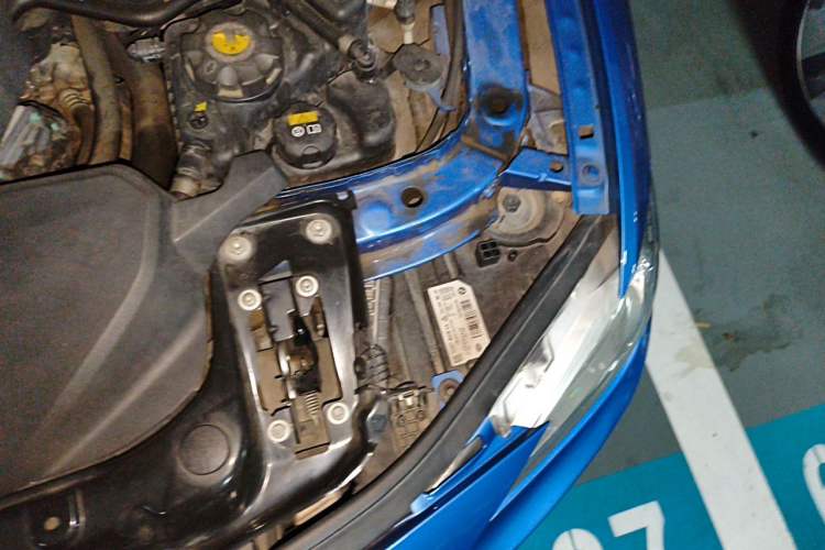 Used BMW 3 Series 2018 320Li M Sport Night Edition Engine Bay Left