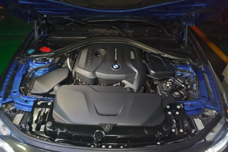 Used BMW 3 Series 2018 330i M Sport Night Edition Engine Bay
