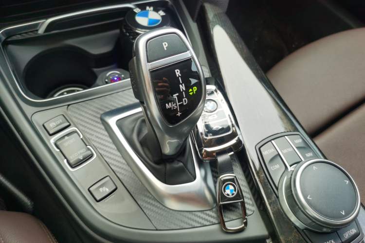 Used BMW 3 Series 2018 320Li M Sport Night Edition Gear Lever