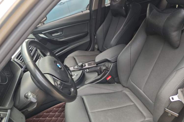 Used BMW 3 Series 2018 320Li Fashion Model Left Front Seat