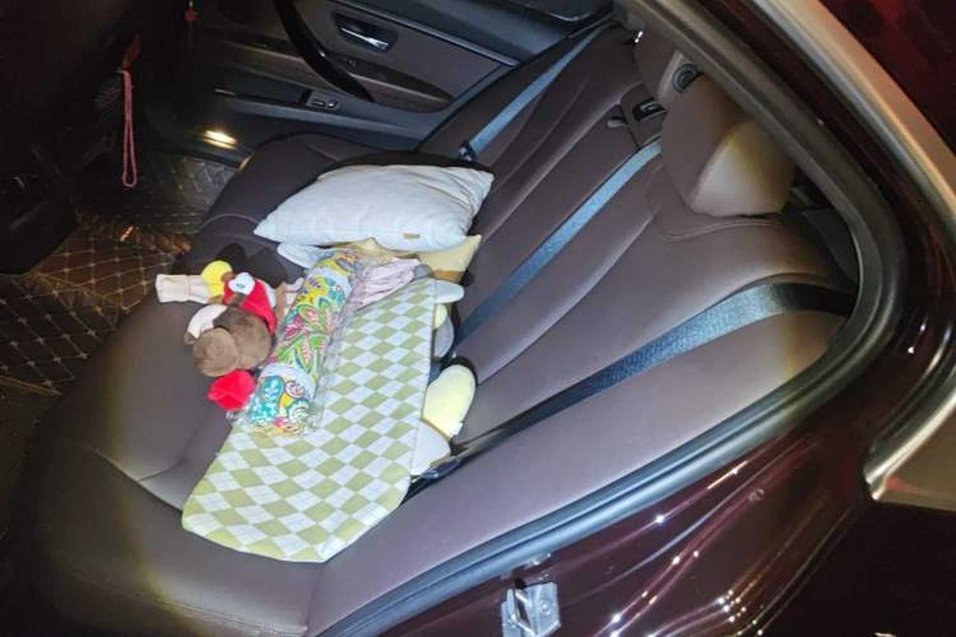 Used BMW 3 Series 2018 320Li Fashion Model Left Rear Seat