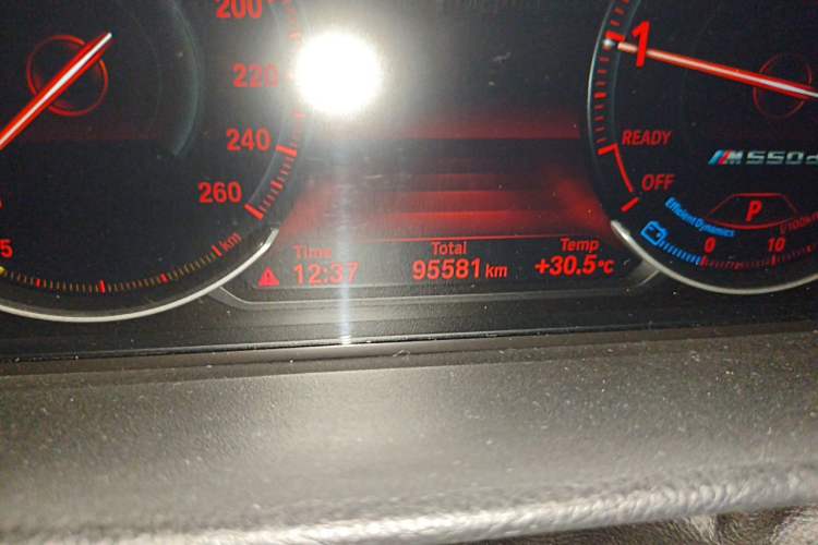 Used BMW 3 Series 2018 320Li M Sport Night Edition Odometer Close Up