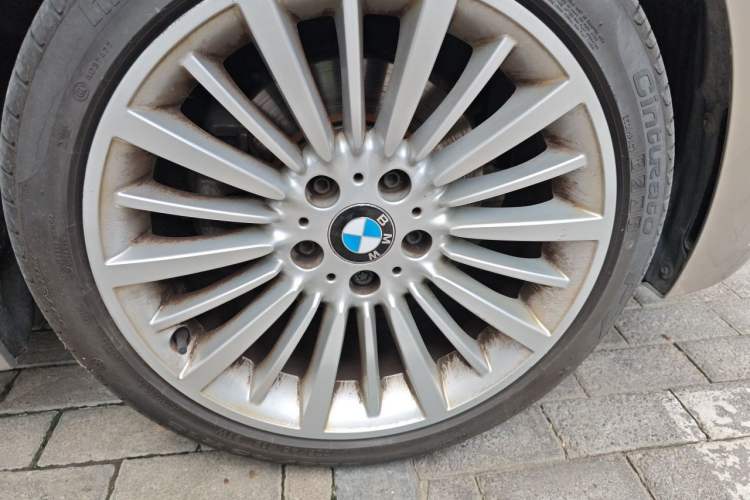 Used BMW 3 Series 2018 320Li Fashion Model Right Front Wheel Hub