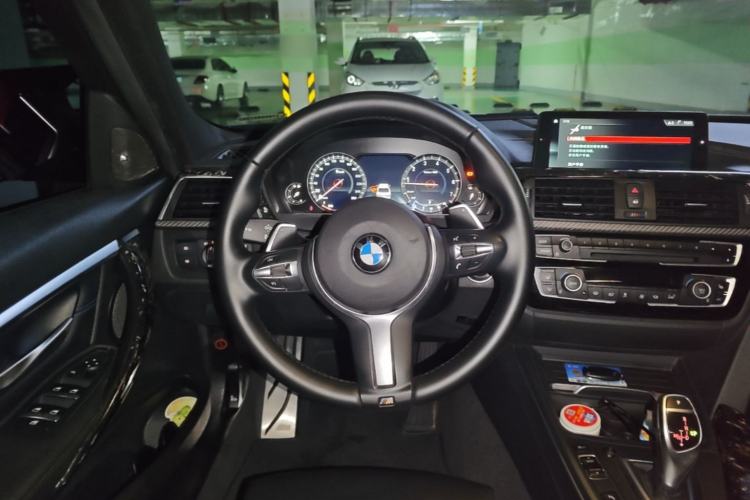 Used BMW 3 Series 2018 330i M Sport Night Edition Steering Wheel