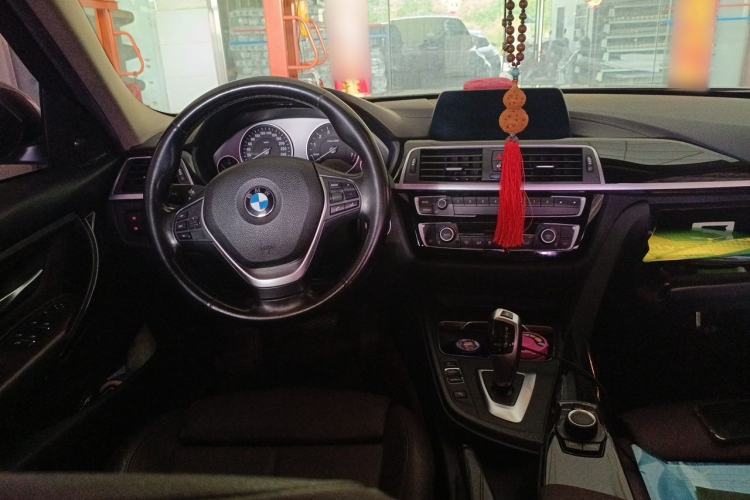 Used BMW 3 Series 2018 320Li Fashion Model Steering Wheel