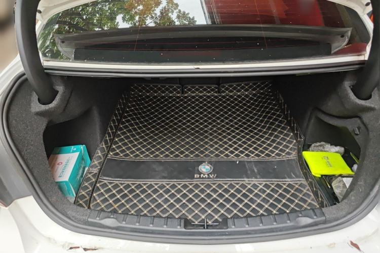 Used BMW 3 Series 2018 320Li M Sport Night Edition Trunk