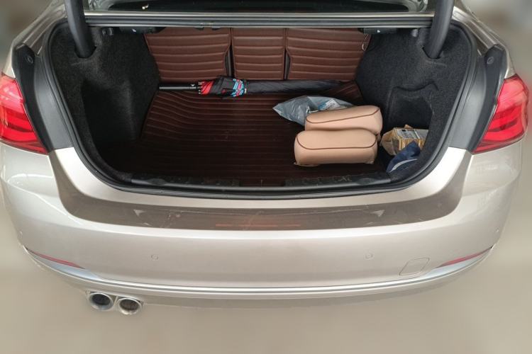 Used BMW 3 Series 2018 320Li Fashion Model Trunk