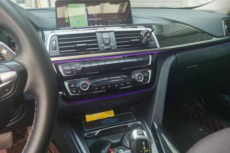 Used BMW 3 Series 2018 320Li xDrive Fashion Model Audio And AC Panel