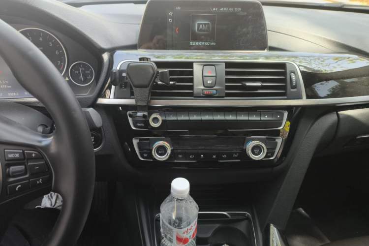 Used BMW 3 Series 2018 320Li Fashion Model Audio And AC Panel