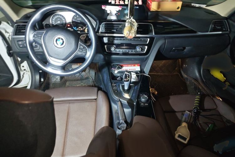 Used BMW 3 Series 2018 320Li Fashion Model Center Console