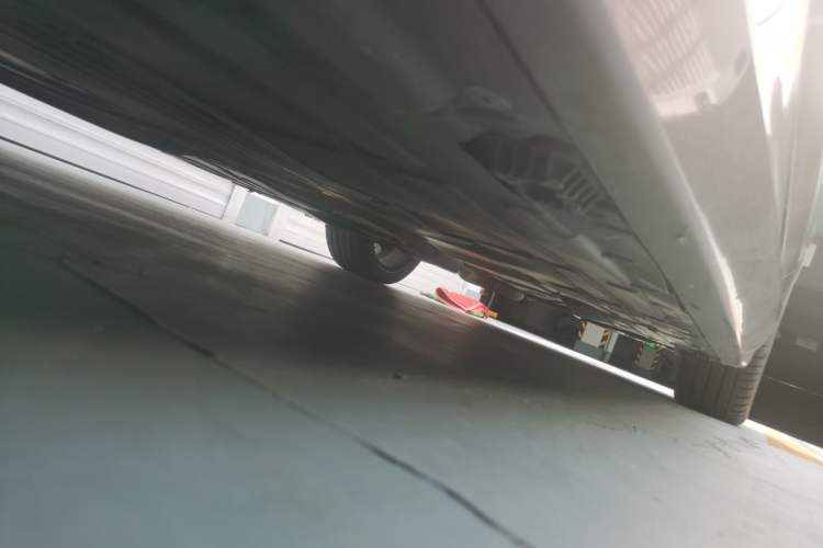 Used BMW 3 Series 2018 320Li xDrive Fashion Model Chassis Front Left